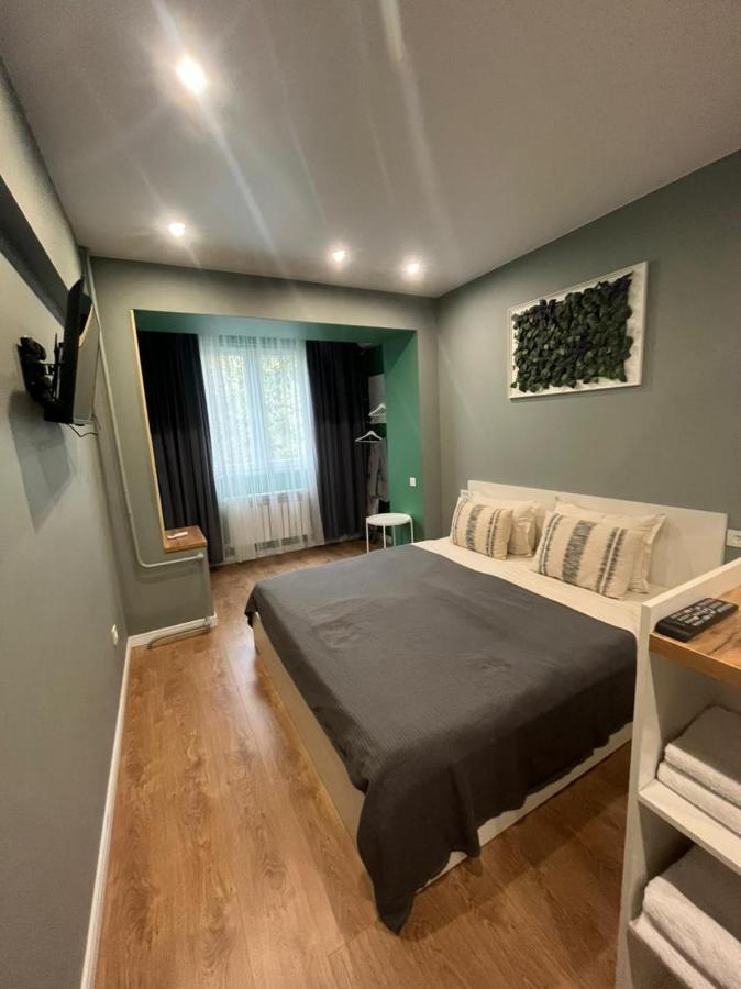 Evergreen Apartment *
